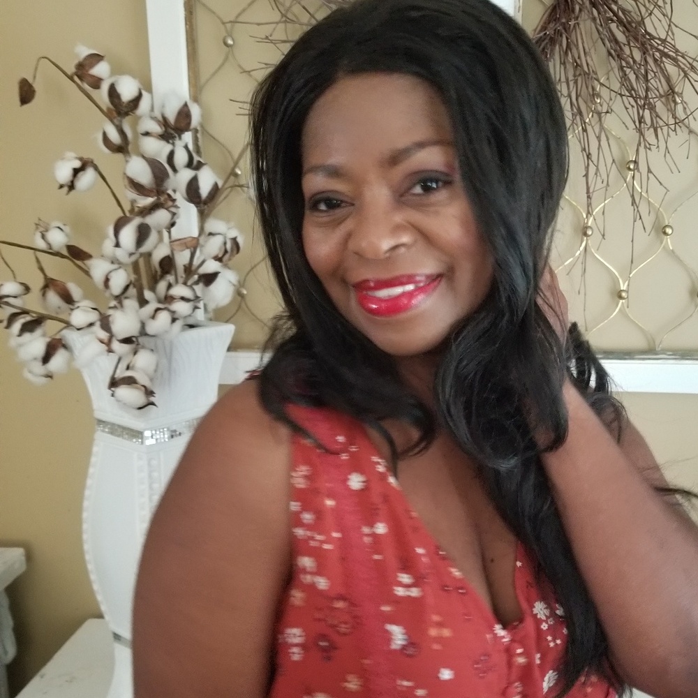 Meet your Posher, Teena